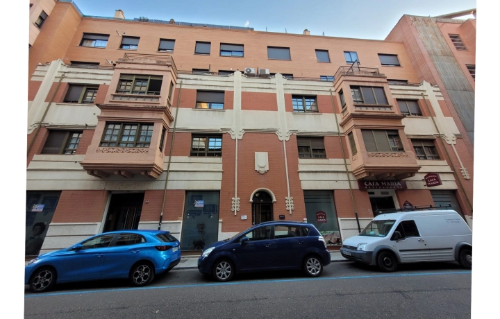Edificio en C/ Regimiento de Toledo nº 10 Edificio en C/ Regimiento de Toledo nº 10